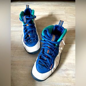 Nike Air Foamposite Pro Gym Blue (GS)
Gym Blue/White-Cone-Neptune Green